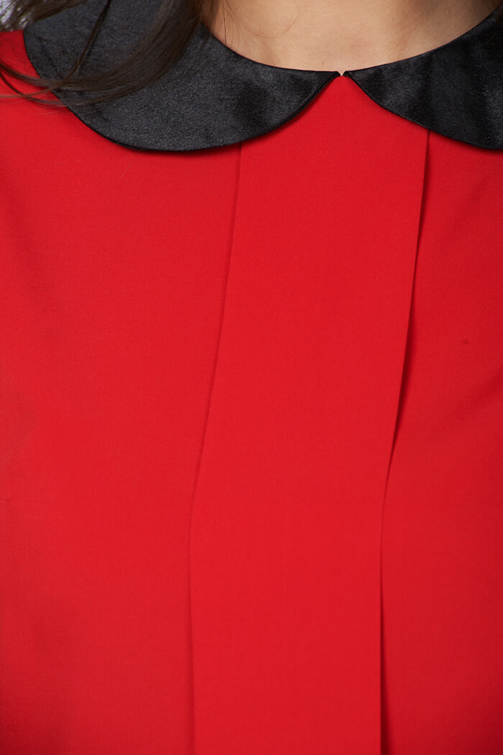 Фото товара 16147, красная блузка без рукавов